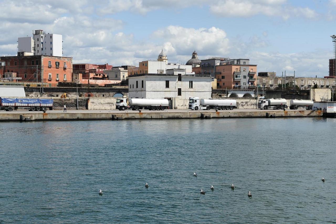 Fmr Oplonti Plinio Beb Apartment Torre Annunziata Bagian luar foto